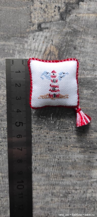 А есть у нас тут вышивальщицы? У меня мама вышивает