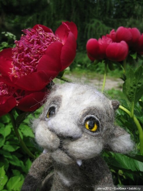 Кто-кто это живёт в саду — Наши хобби и творчество: вышивка (фото 7)