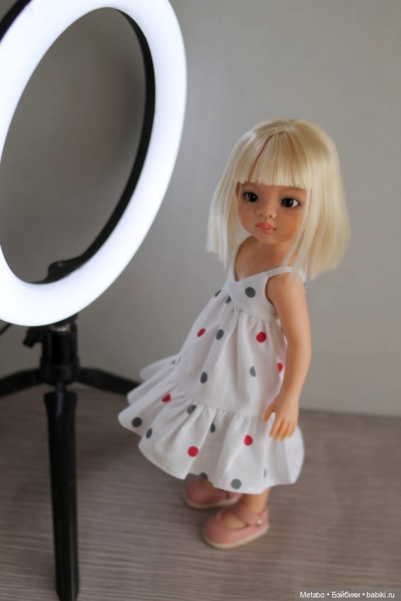 Моя новенькая. Маника Паола Рейна и фото с круговой лампой