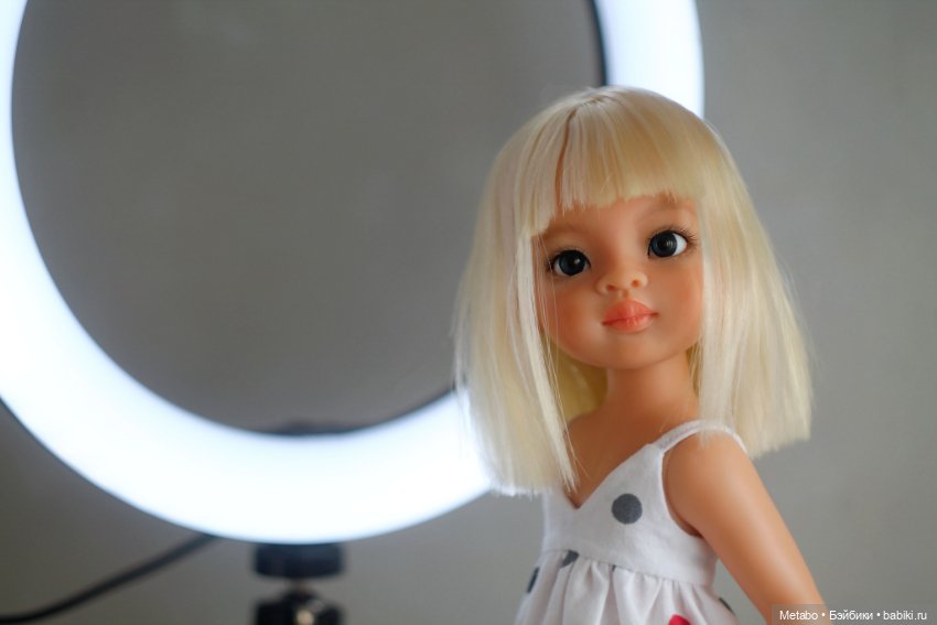 Моя новенькая. Маника Паола Рейна и фото с круговой лампой