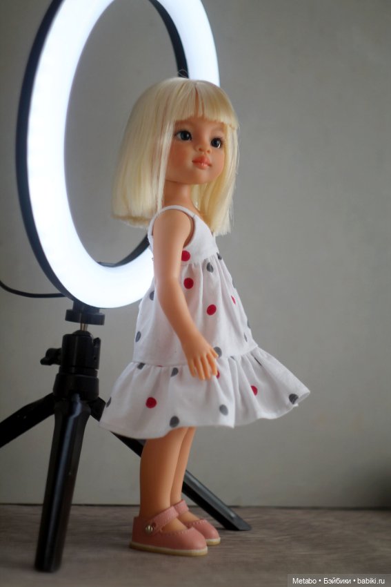 Моя новенькая. Маника Паола Рейна и фото с круговой лампой