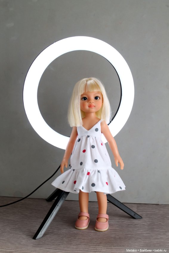 Моя новенькая. Маника Паола Рейна и фото с круговой лампой (фото 9)