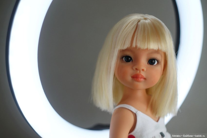 Моя новенькая. Маника Паола Рейна и фото с круговой лампой