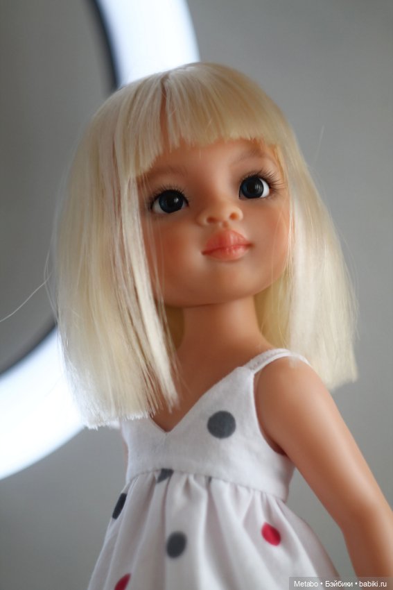 Моя новенькая. Маника Паола Рейна и фото с круговой лампой