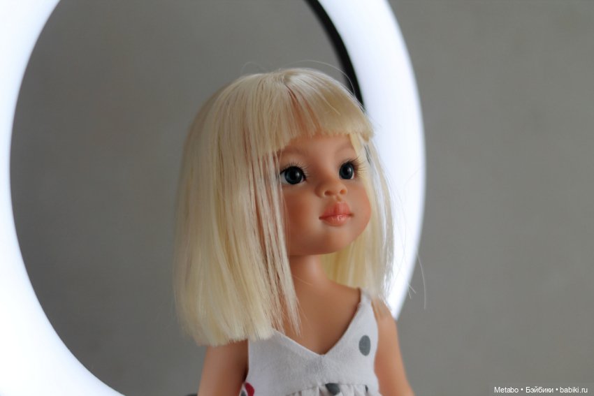 Моя новенькая. Маника Паола Рейна и фото с круговой лампой