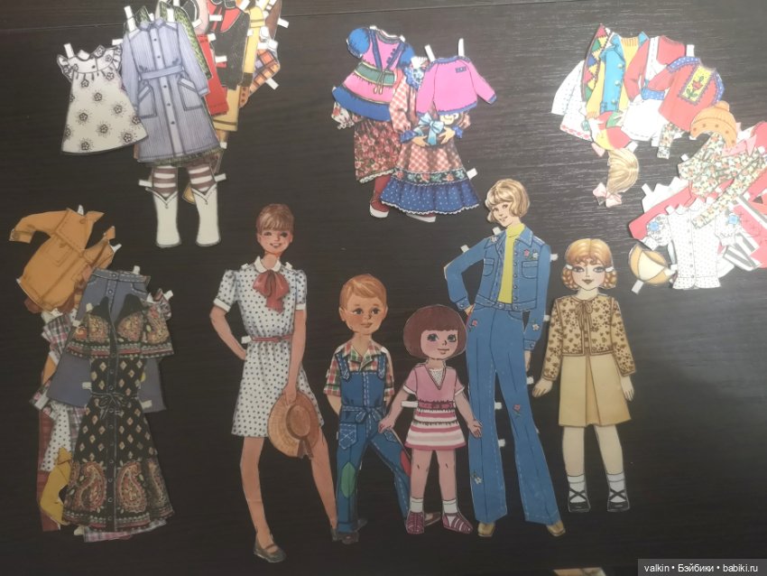 "Бумажное" детство — Бумажные куклы с одеждой для вырезания: шаблоны (фото 8)