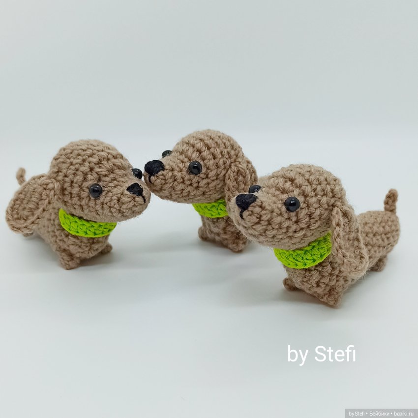 Таксиков много не бывает — Вязаные игрушки и амигуруми: крючком (фото 5)