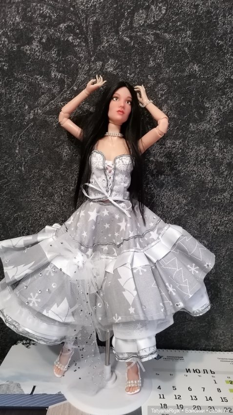 Новогоднее платье — Одежда и обувь для кукол BJD (БЖД): 1/3