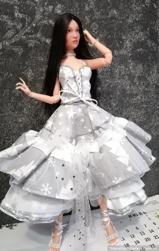 Новогоднее платье — Одежда и обувь для кукол BJD (БЖД): 1/3