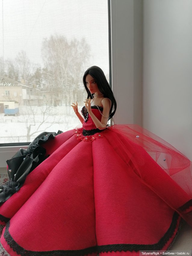 Яркое платье — Одежда и обувь для кукол своими руками: фото