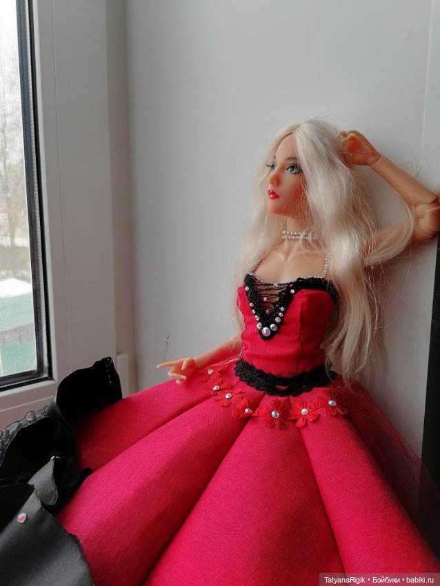 Яркое платье — Одежда и обувь для кукол своими руками: фото