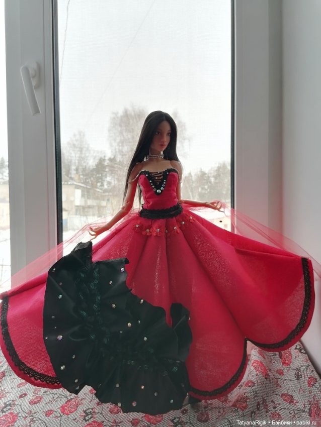 Яркое платье — Одежда и обувь для кукол своими руками: фото