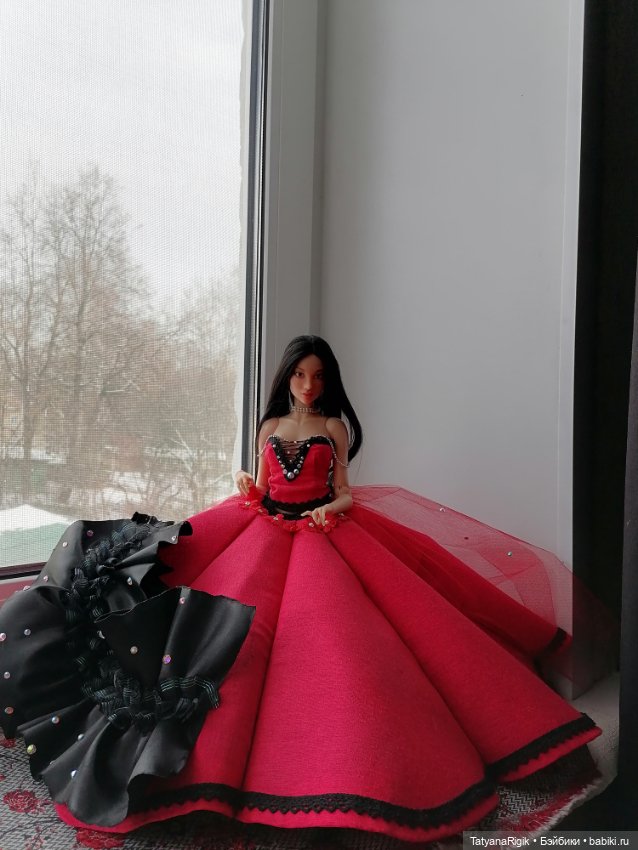 Яркое платье — Одежда и обувь для кукол своими руками: фото