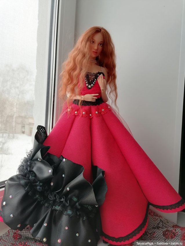 Яркое платье — Одежда и обувь для кукол своими руками: фото