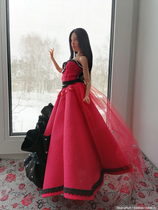 Яркое платье — Одежда и обувь для кукол своими руками: фото