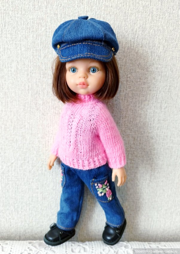 У паолочек новый комплект: джинсовый комбинезончик с вышивкой и розовый свитерок (фото 7)