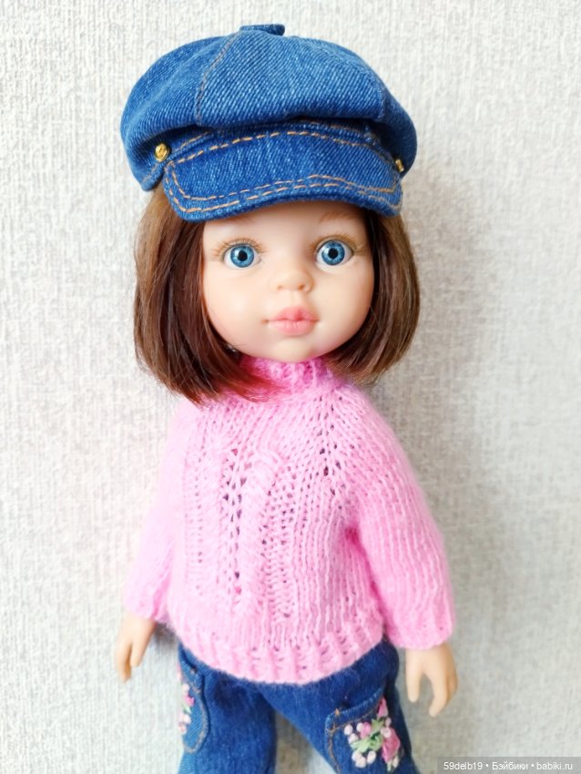 У паолочек новый комплект: джинсовый комбинезончик с вышивкой и розовый свитерок (фото 9)