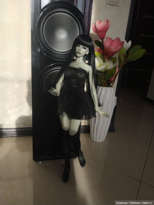 Раффина в колдовском образе (фото 5)