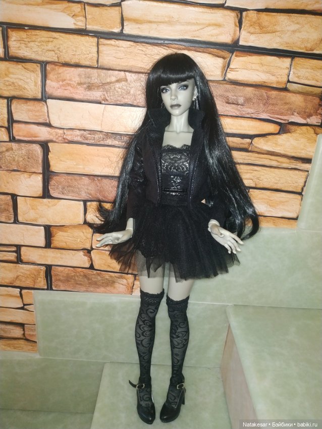 Раффина в колдовском образе (фото 7)