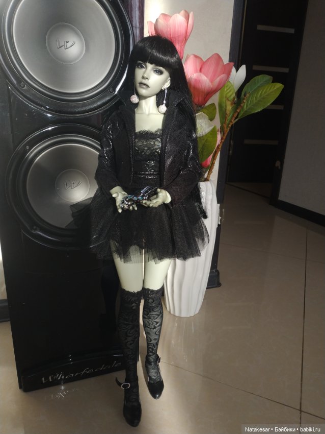 Раффина в колдовском образе (фото 3)