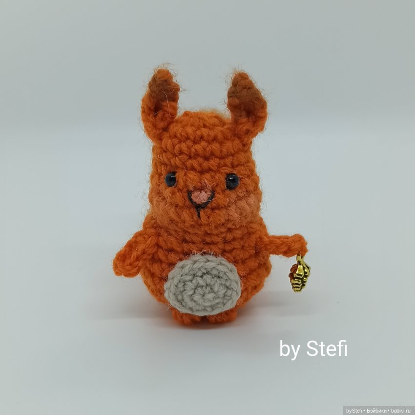 Белочка — Вязаные игрушки и амигуруми: крючком