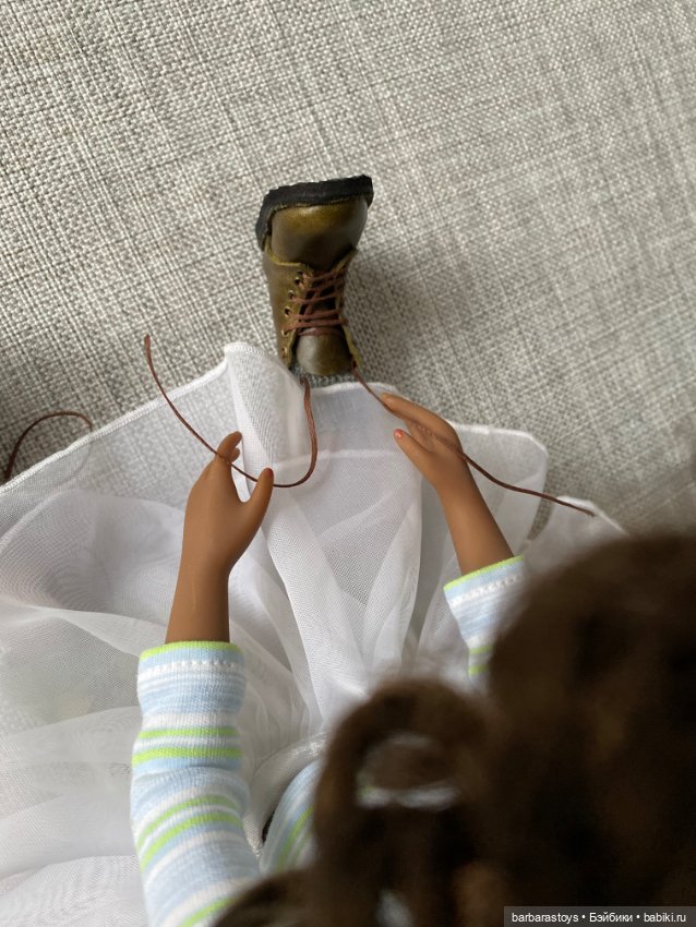 Обувные кукольные будни - хотела показать ботиночки, а получилось то, что получилось (фото 10)