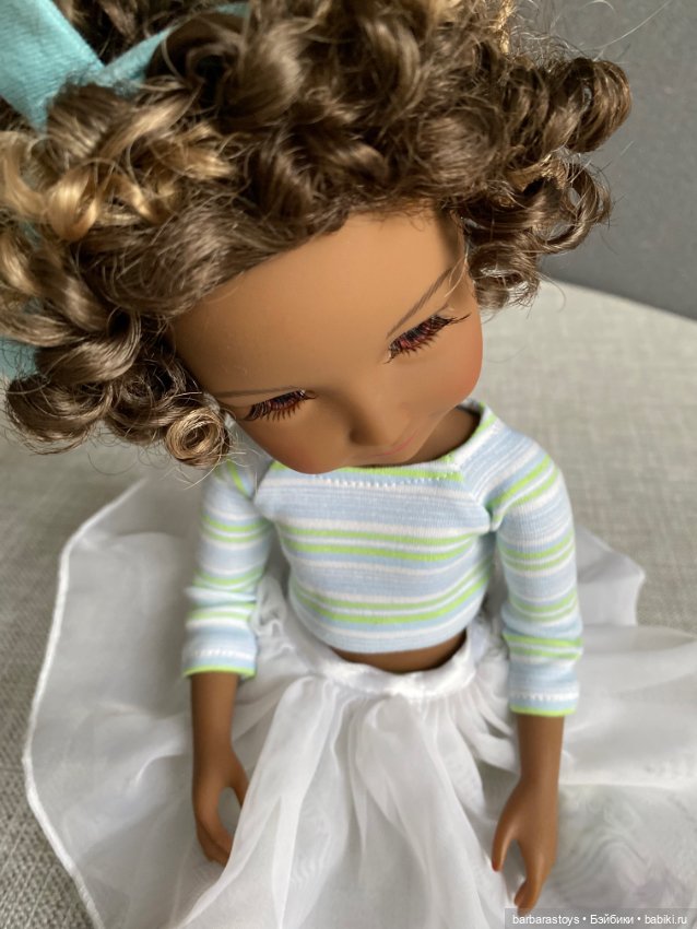 Обувные кукольные будни - хотела показать ботиночки, а получилось то, что получилось (фото 4)