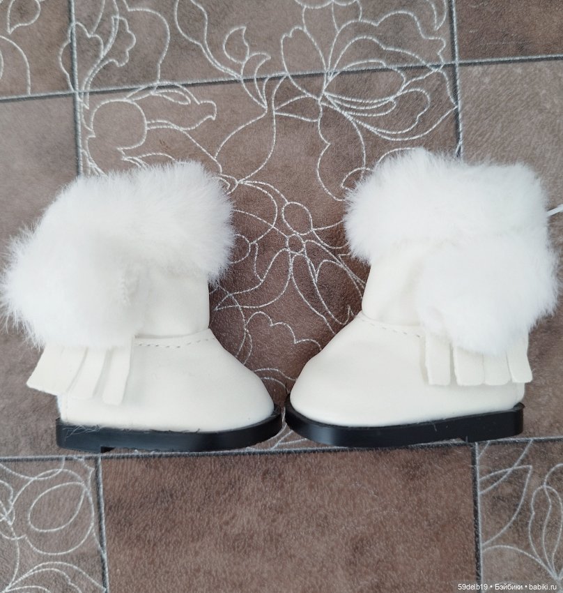 У нас новые белые сапожки (фото 4)