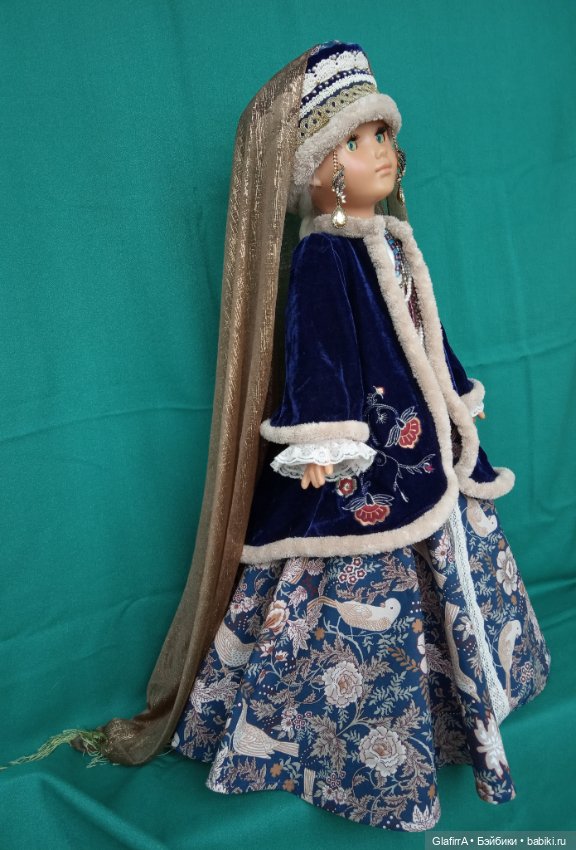 «Во всех ты, душенька, нарядах хороша!..» Райская птица