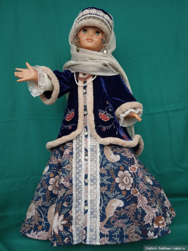 «Во всех ты, душенька, нарядах хороша!..» Райская птица