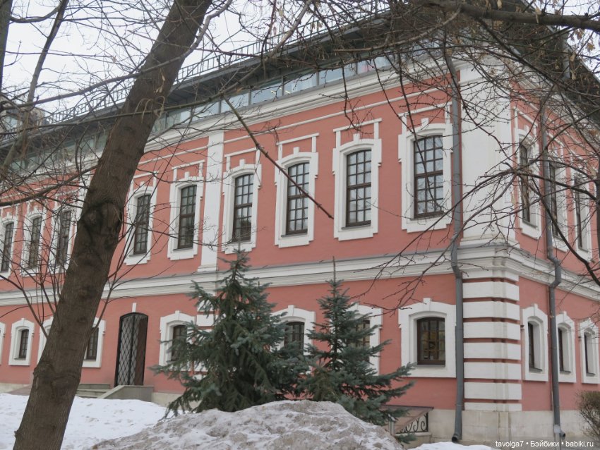 Галамартовна где-то на Большой Никитской (фото 2)