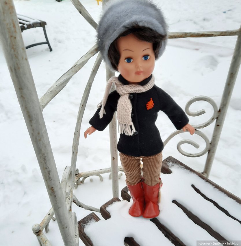 Прогулялись с Мирей❄️🐾❄️🎠