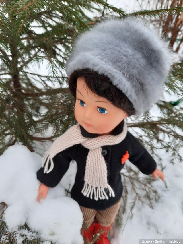 Прогулялись с Мирей❄️🐾❄️🎠