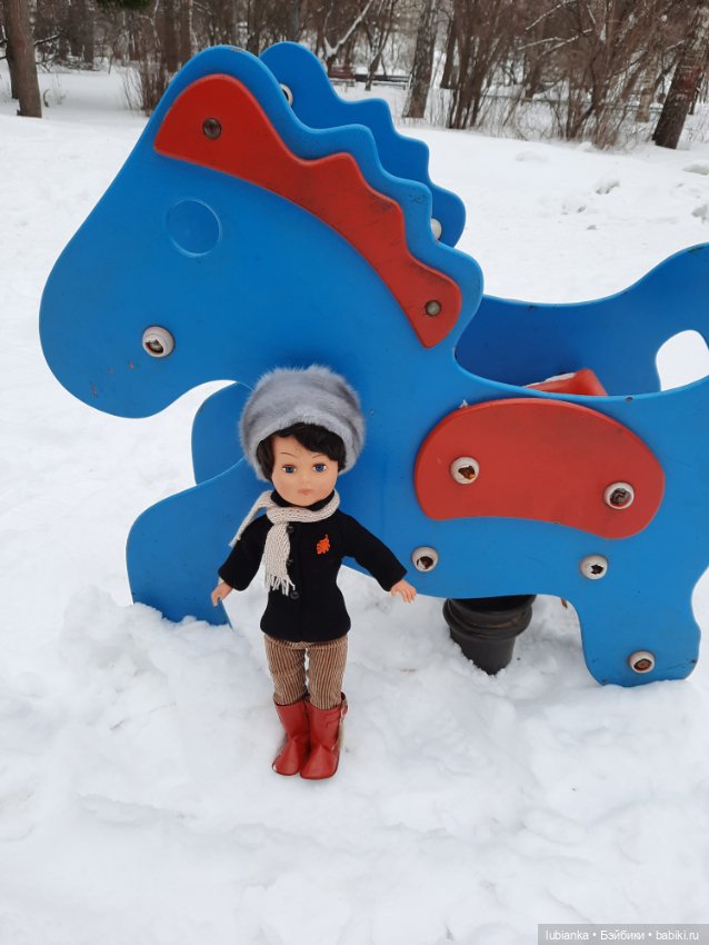 Прогулялись с Мирей❄️🐾❄️🎠