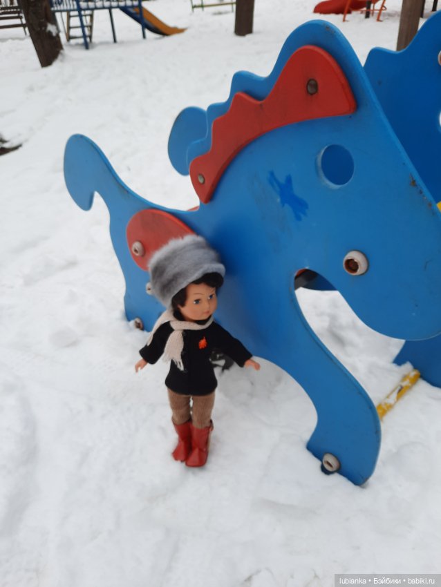 Прогулялись с Мирей❄️🐾❄️🎠