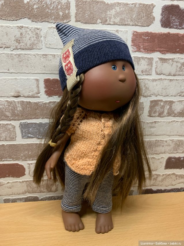 Шапочки для Булочки, Мии от Nines d'onil