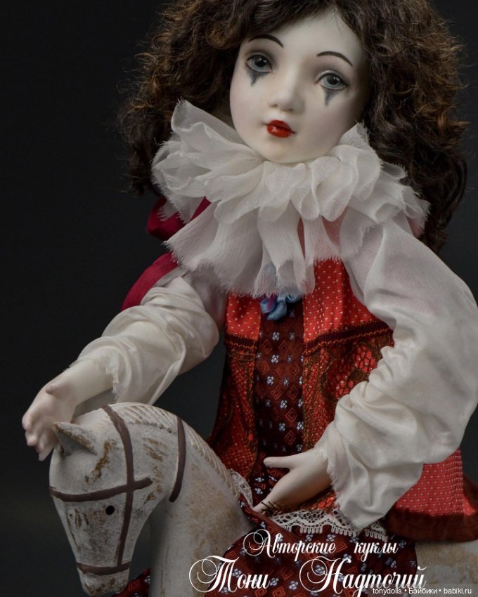 Скоро закружится Весенний бал кукол