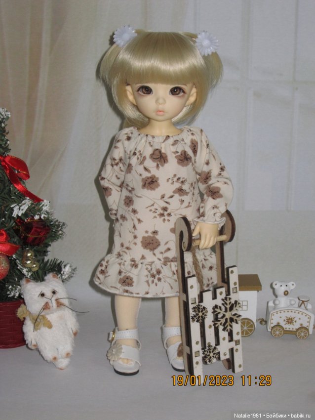 Новое платье у Натки - неожиданно подошло. И немного новогодних фото, хотя на носу уже весна. Литлфи Анте Эльф (фото 2)