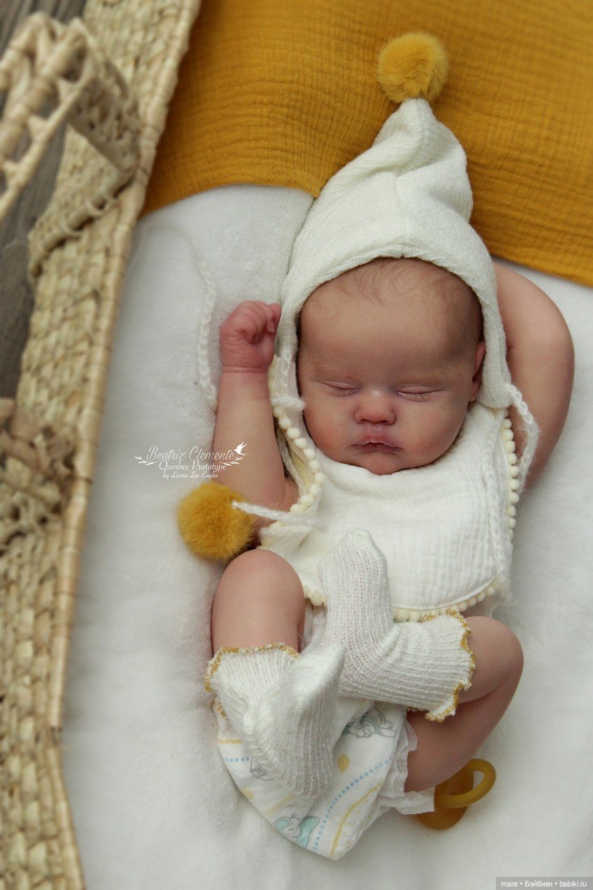 Quinbee скульптора Laura Lee Eagles, автор прототипа Beatriz Clemente