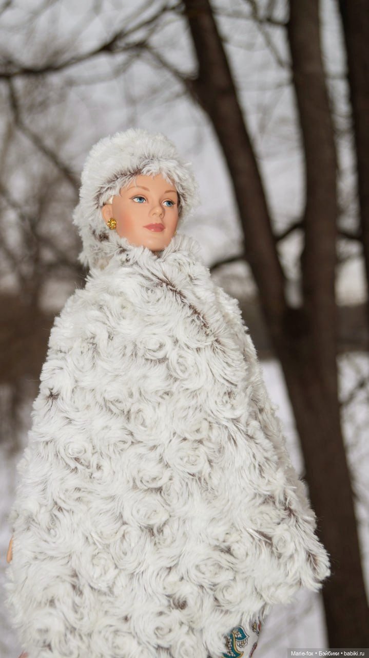 По Сеньке шапка: Арсения гуляет по заснеженному Сарову