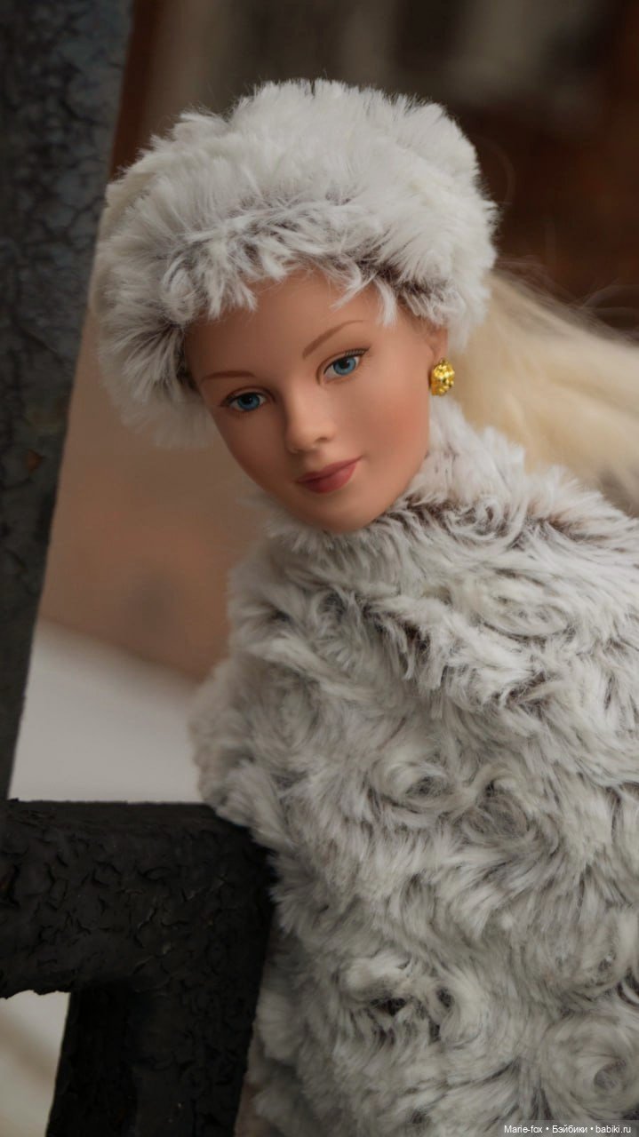 По Сеньке шапка: Арсения гуляет по заснеженному Сарову