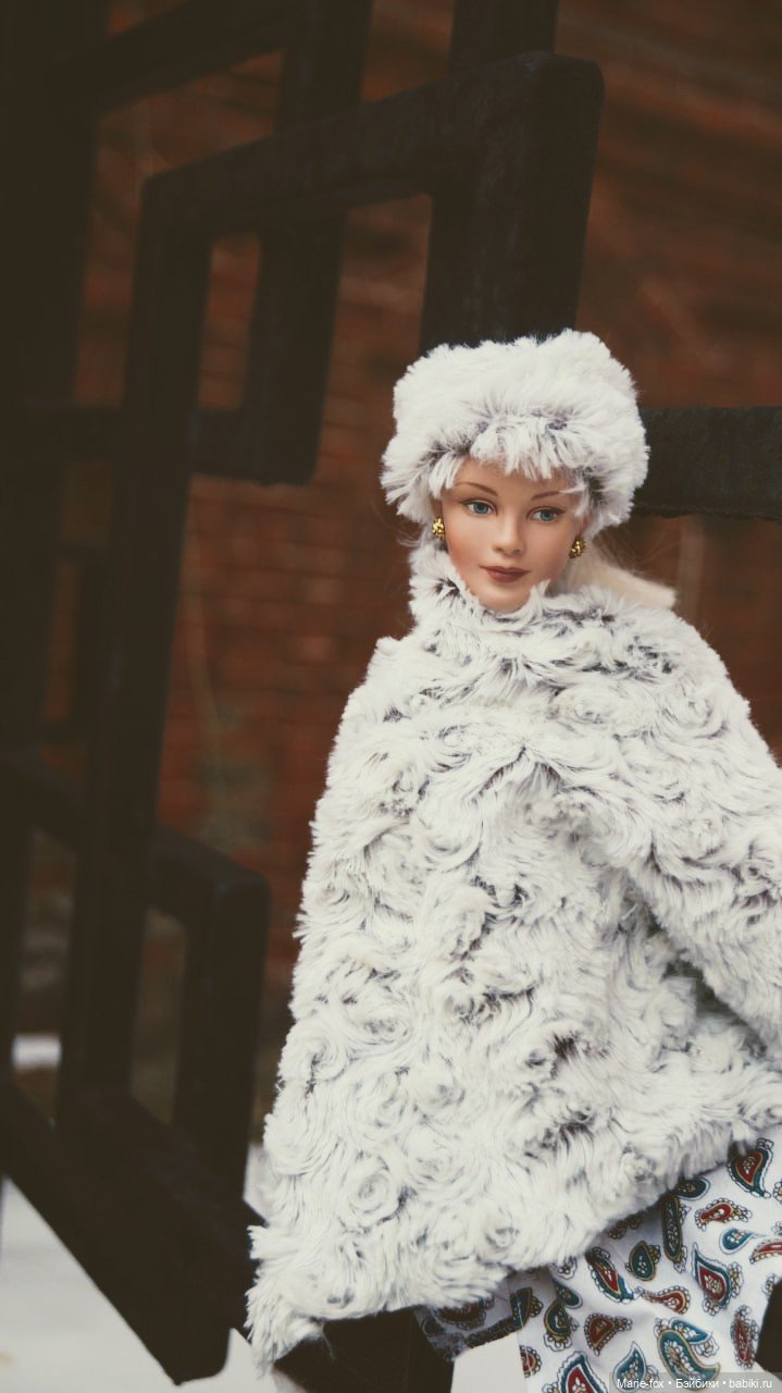 По Сеньке шапка: Арсения гуляет по заснеженному Сарову