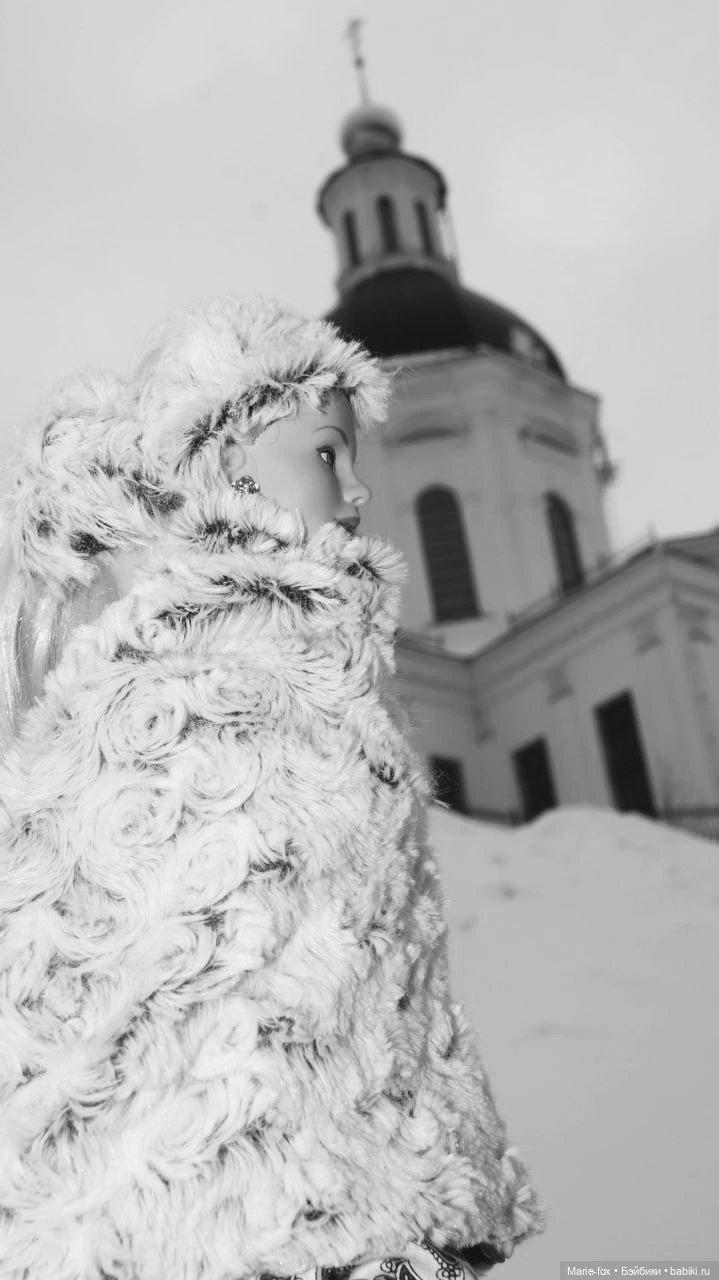 По Сеньке шапка: Арсения гуляет по заснеженному Сарову