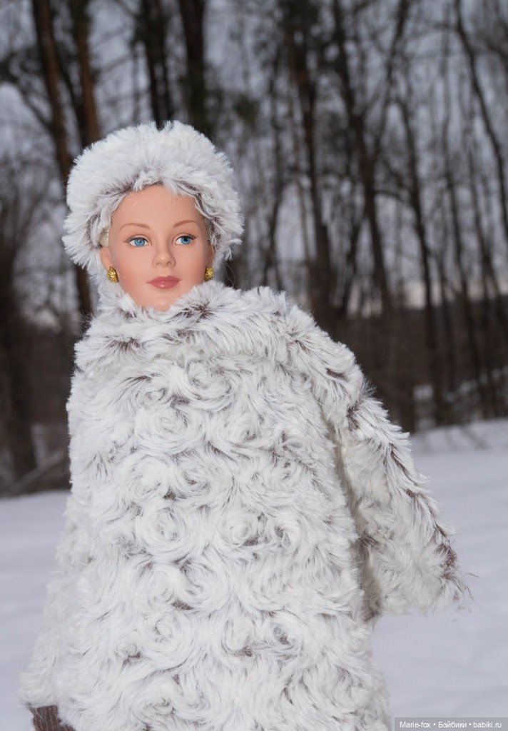 По Сеньке шапка: Арсения гуляет по заснеженному Сарову