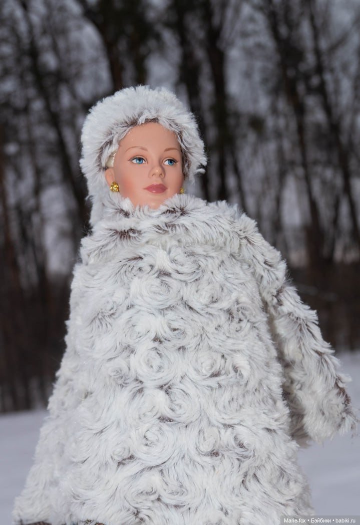 По Сеньке шапка: Арсения гуляет по заснеженному Сарову