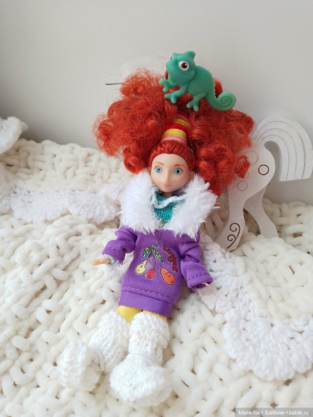 Новенькие — Куклы Маша и Медведь (Simba): Маша в кармашке (фото 4)