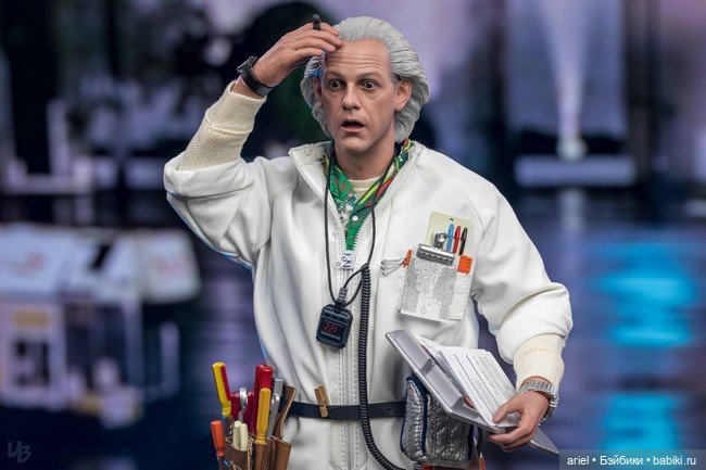 Релиз фигурки доктора Эмметт Браун от Hot Toys по мотивам фильма «Назад в будущее» (фото 3)
