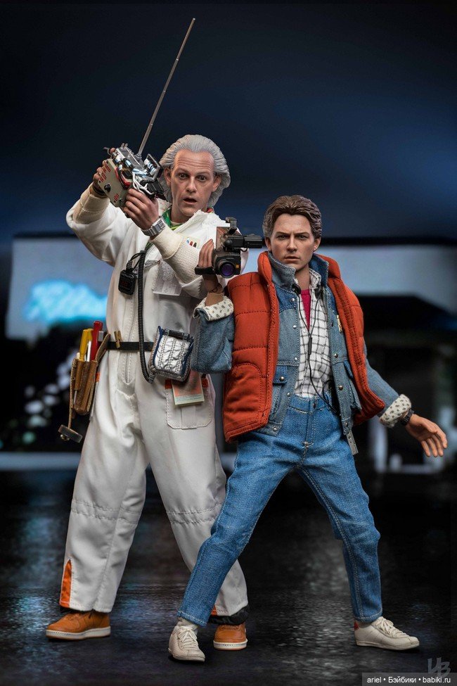 Релиз фигурки доктора Эмметт Браун от Hot Toys по мотивам фильма «Назад в будущее»