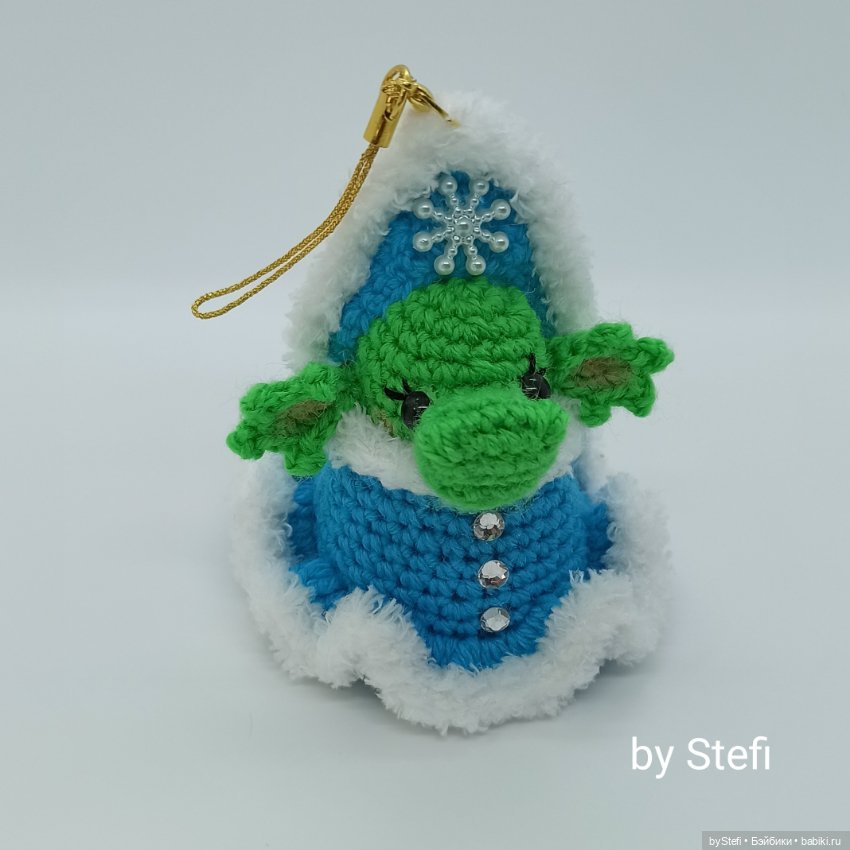Наконец-то связала Снегурочку и завершила ежегодную коллекцию (фото 2)