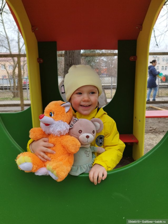 Мышка-норушка, лисичка-сестричка и неизвестная птица (фото 2)